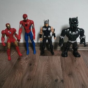 Velké figurky Avengers 4ks
