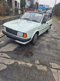 Predam skoda rapid cabrio 136