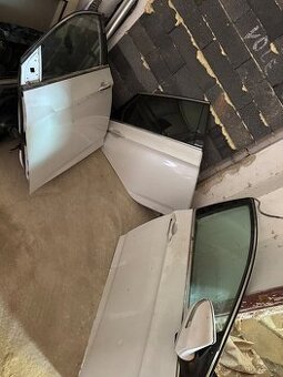 Dveře Hyundai i40 dily