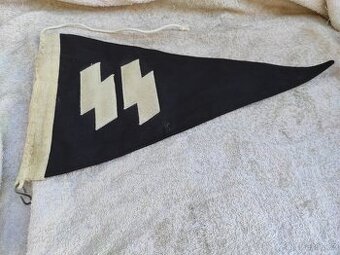 Německá vlaječka/praporek SS Berlin,24 x 41 cm