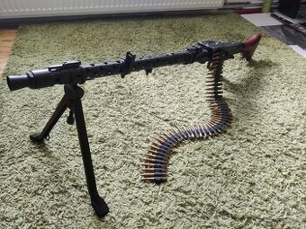REPLIKA kulometu MG 34