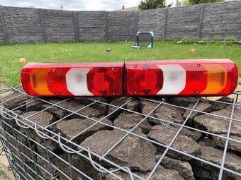 Zadní lampy Mercedes Benz