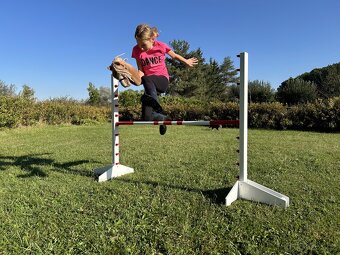 Překážky pro hobby horsing – výškově nastavitelné