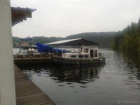 Loď - 1