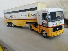 Kamion Renault  F1 Team 1:43