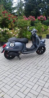 Vespa Sei Giorni - 1