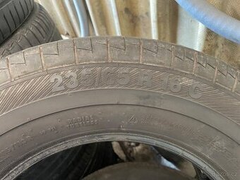 Letní dodávkové pneu pneu 235/65R16C