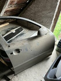 Škoda Octavia2 přední pravé dveře