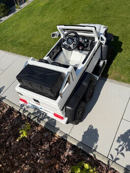 Elektrické autíčko Mercedes-Benz G63 6x6 motor 6x45W 110kg