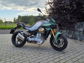 Moto Guzzi Mandello V100S 2023