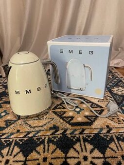 Rychlovarná konvice 50's SMEG