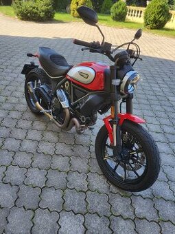 Ducati Scrambler Icon 800