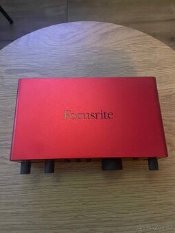 Focusrite 2i2 4th gen + jack2jack kabely
