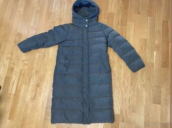 Péřová bunda zn.Marella, vel.M