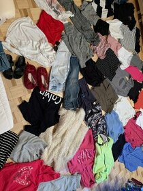 Mega balík moderního oblečení  vel.S - 60 kusů