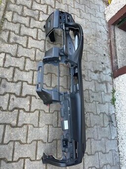 Bmw f10 / f11 palubní deska - palubka
