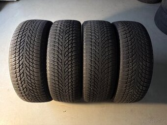 Zimní pneu Nokian 235/55R20