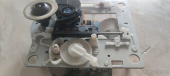 Leser od  HiFi věže Sony RX 77