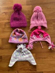 Zimní čepičky pro holčičku 1,5 - 3 roky