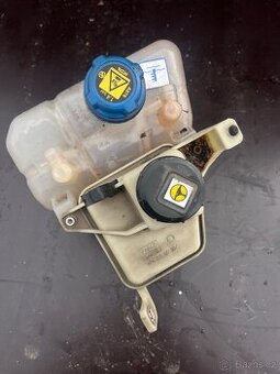 Nádobka chladiče a nádobka oleje řízení Peugeot Boxer