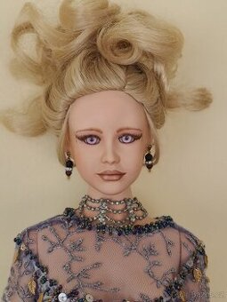 Porcelanova panenka znacena Brigitte messner