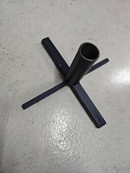 Držák na vánoční stromeček