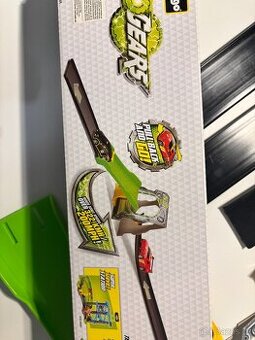 Skakaci miniautodraha