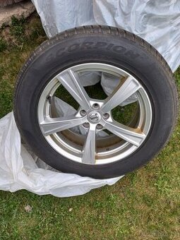 Zimní sadu Alu VOLVO XC90 235/60 R18 107H