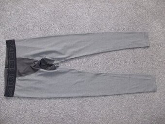 Funkční prádlo UNDER ARMOUR - kalhoty, vel. 158