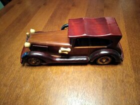 Prodám staré dřevěné autíčko - 1