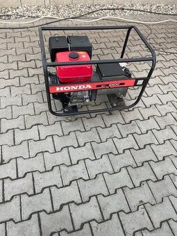 elektrocentrála HONDA GX 390  380/220 V.
