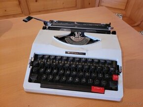 Psací stroj kufříkový