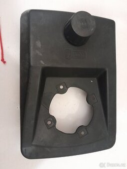 Palivová nádrž vari plast v dobrém stavu