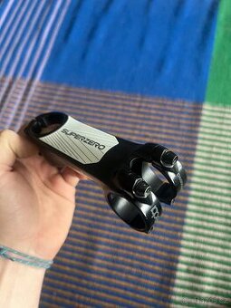 Deda Superzero představec - 1