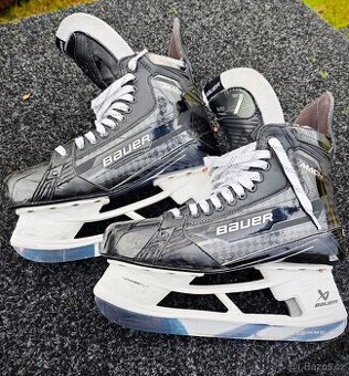 Brusle Bauer Supreme Mach SR, vel. 9-9,5