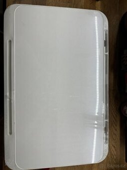 Malý rozkládací stolek