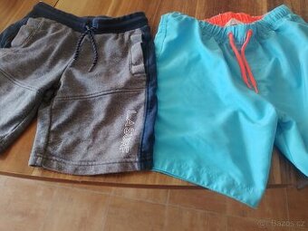 Chlapecké kraťasy vel.134 a plavky vel. 152