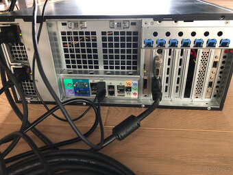 Supermicro X8DAH, 2x Xeon X5550, 12Gbram