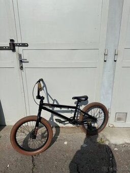 Bmx mongoose