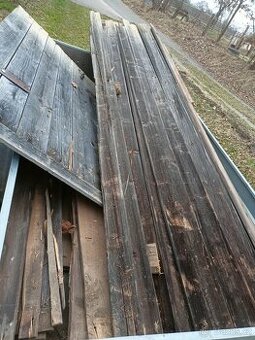 Staré prkna z stodoly