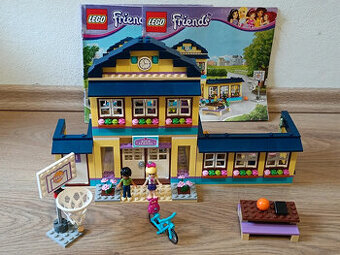 LEGO Friends 41005 Střední škola v Heartlake