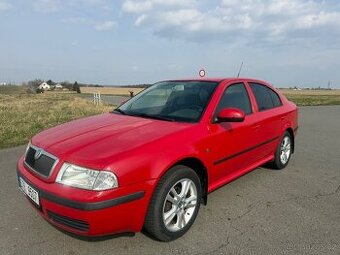 Škoda Octavia 1,6 74 kW benzin TOUR