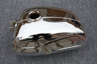 Jawa 250,350 Californian, Jawa 250 typ 590 - nádrž