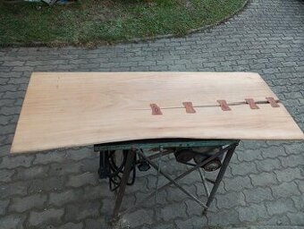 designová deska stolu