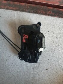 Zámek dveří Toyota aygo