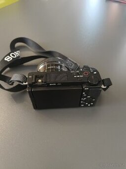 Sony ZV-E10