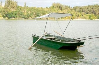 Pramice, rybářský člun, veslice,  loď Karolina 330