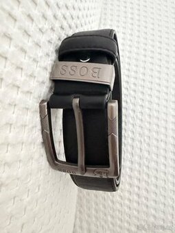 Boss pásek 120 cm