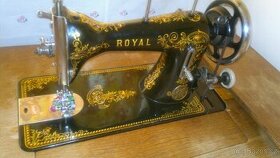 Historický šicí stroj ROYAL
