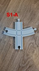 Vláčkodráha - speciální křížení Brio Lidl Ikea - 1